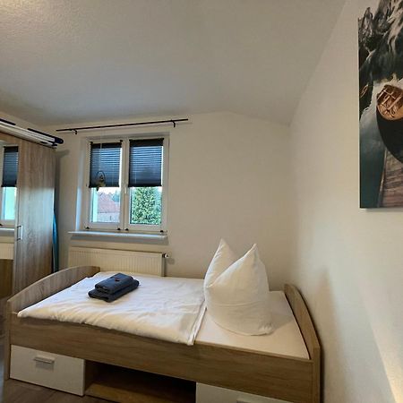 Hotel & Gasthof Zum Loewen ไอเซนัค ภายนอก รูปภาพ