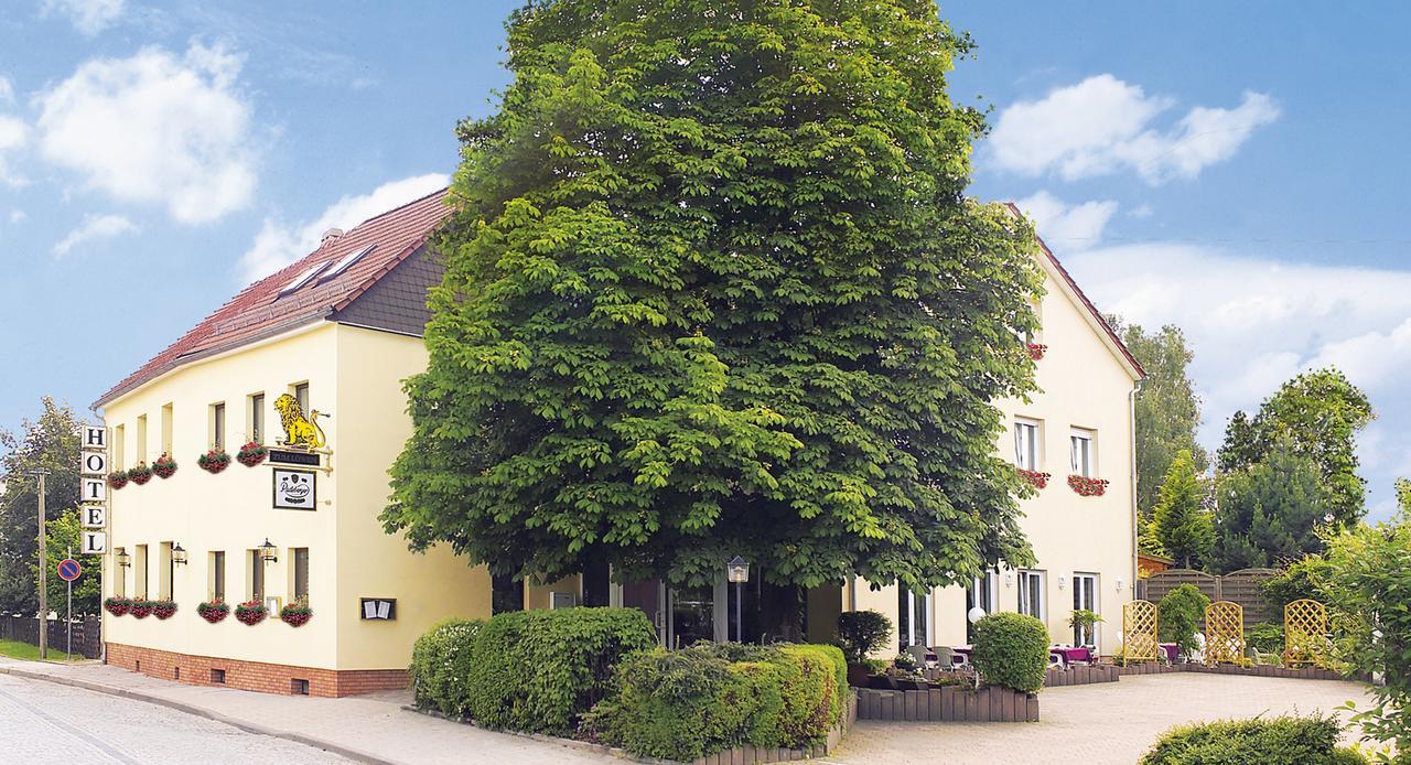 Hotel & Gasthof Zum Loewen ไอเซนัค ภายนอก รูปภาพ