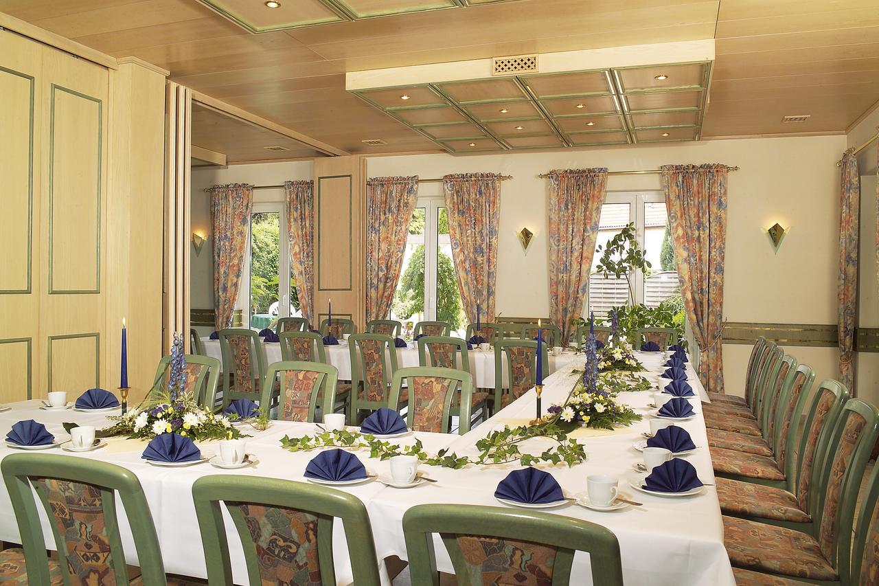 Hotel & Gasthof Zum Loewen ไอเซนัค ภายนอก รูปภาพ